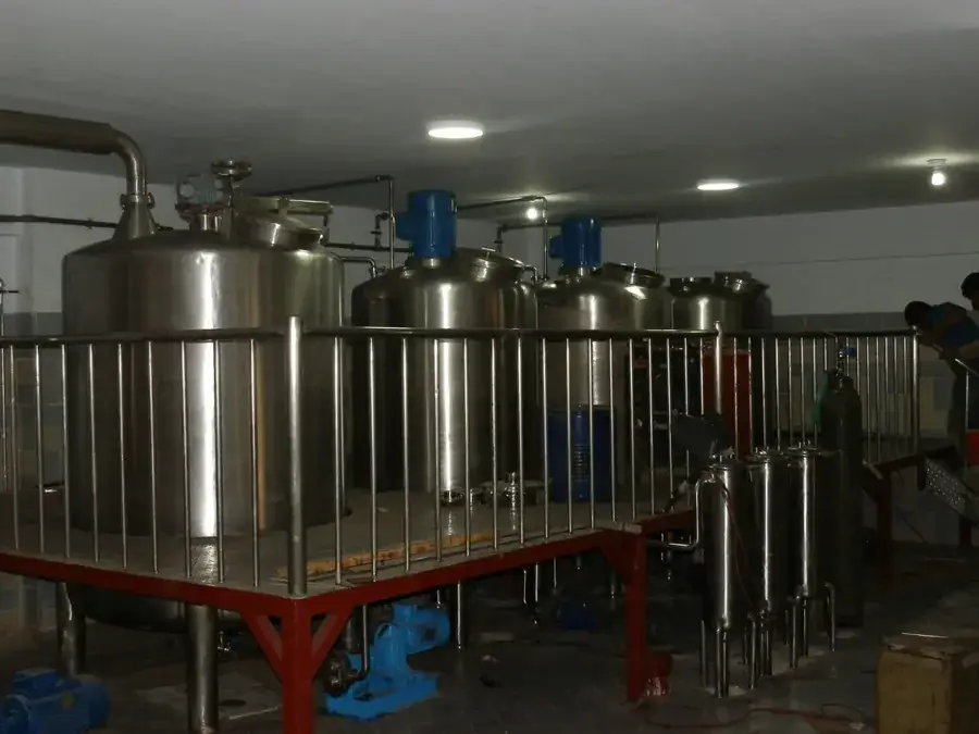 PAK Engineering real work - stainless steel vessel 23